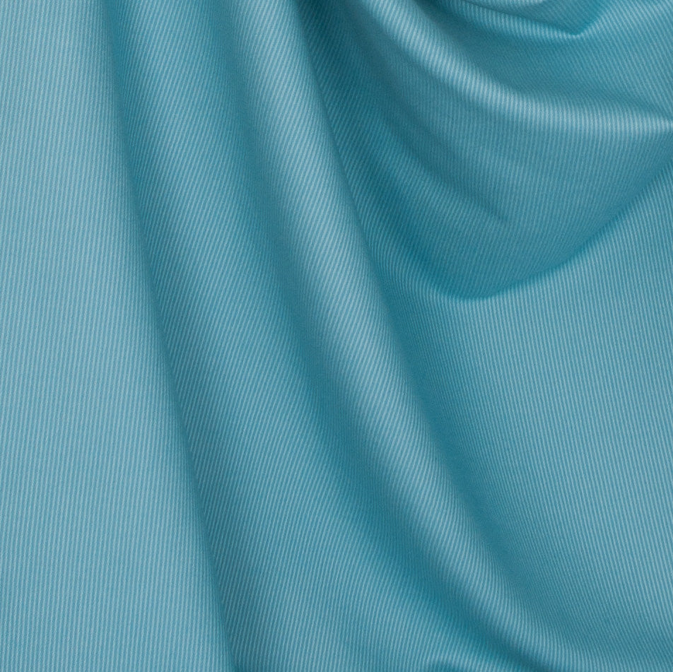 Turquoise medium virgin wool