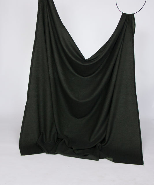 Green-grey thin wool