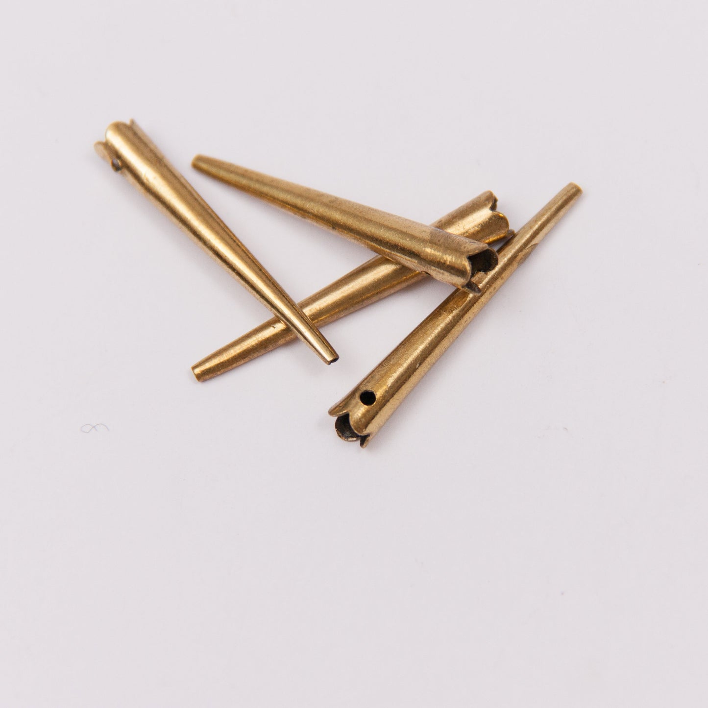 Large serrated aglet