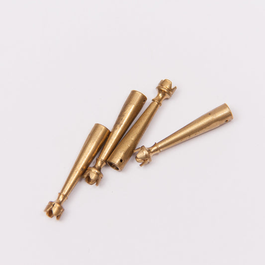 Aglet with crown top