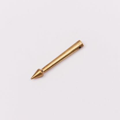 Aglet with dart top